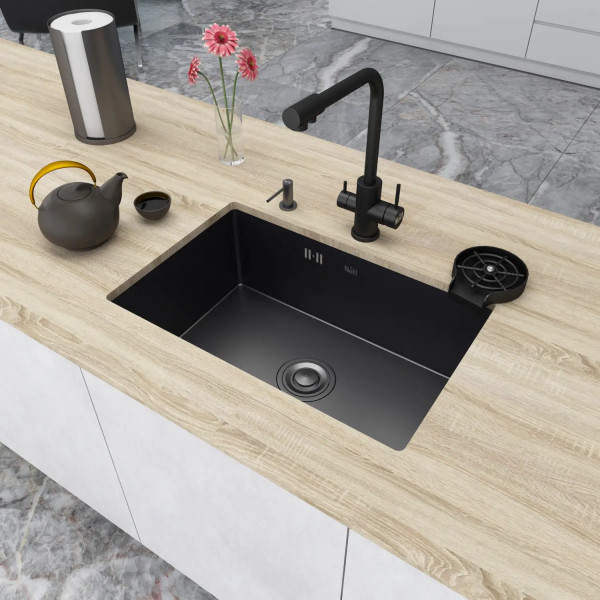 Черная кухонная мойка из нержавейки под столешницу 1.5 мм Nett NB-6845