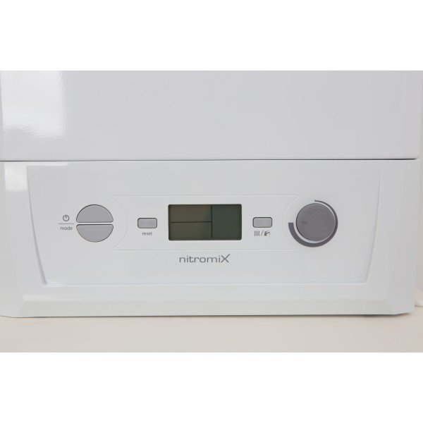 Котёл газовый Demrad Nitromix P-28, турбированный конденсационный, двухконтурный