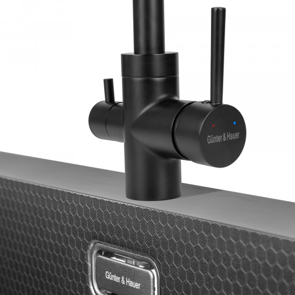 HÜGEL Black: кухонний змішувач Gunter&Hauer