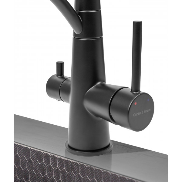 FEST Black: кухонний змішувач Gunter&Hauer