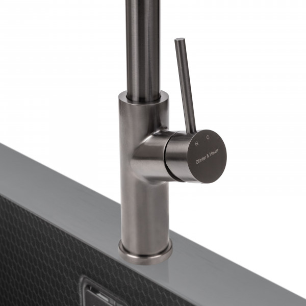 MOND Gun Metal: кухонний змішувач Gunter&Hauer