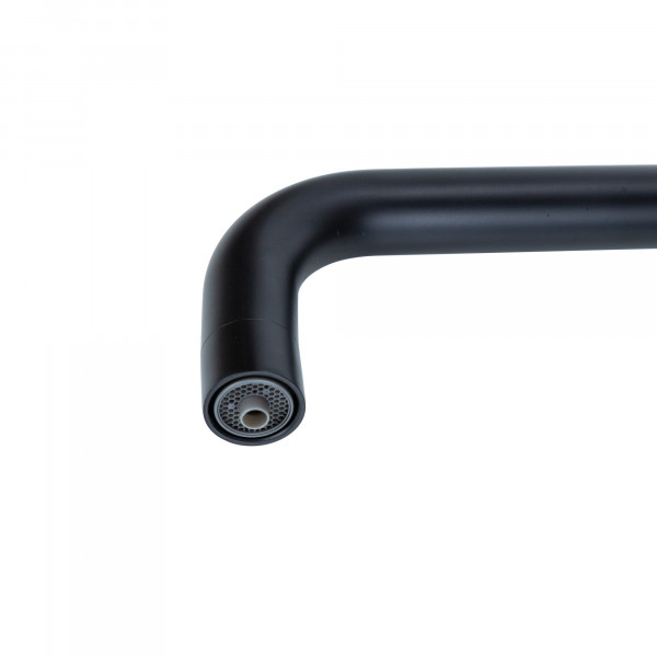 HÜGEL Black: кухонний змішувач Gunter&Hauer