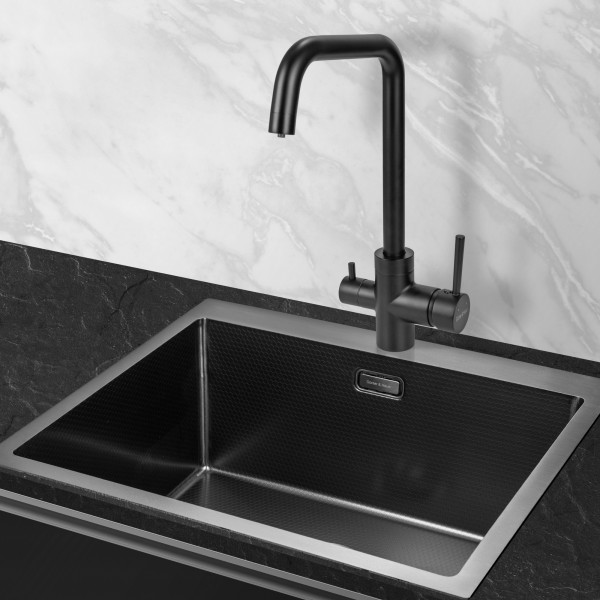 HÜGEL Black: кухонний змішувач Gunter&Hauer