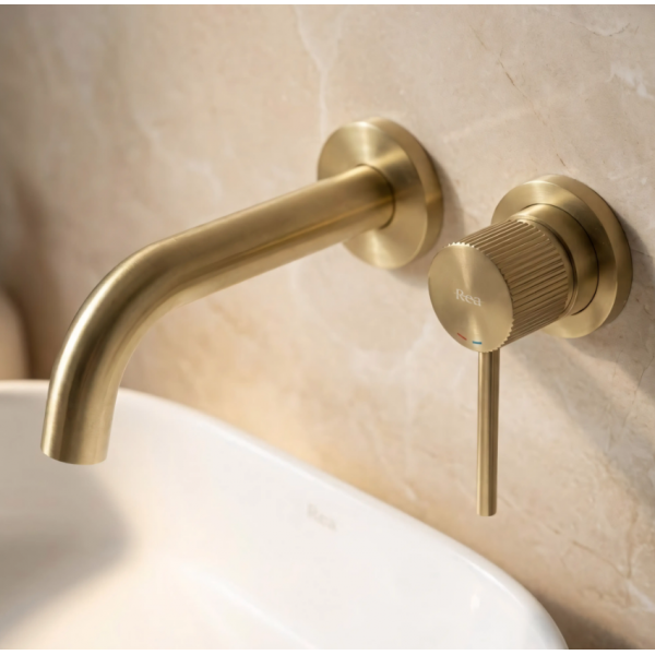 Смеситель для раковины REA LUNGO STRIPE BRUSHED GOLD + BOX скрытого монтажа