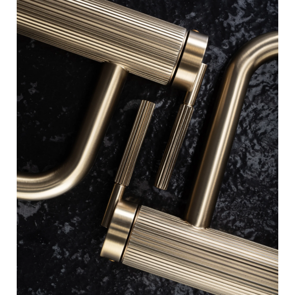 Смеситель для раковины (умывальника) REA ARGON BRUSHED GOLD низкий