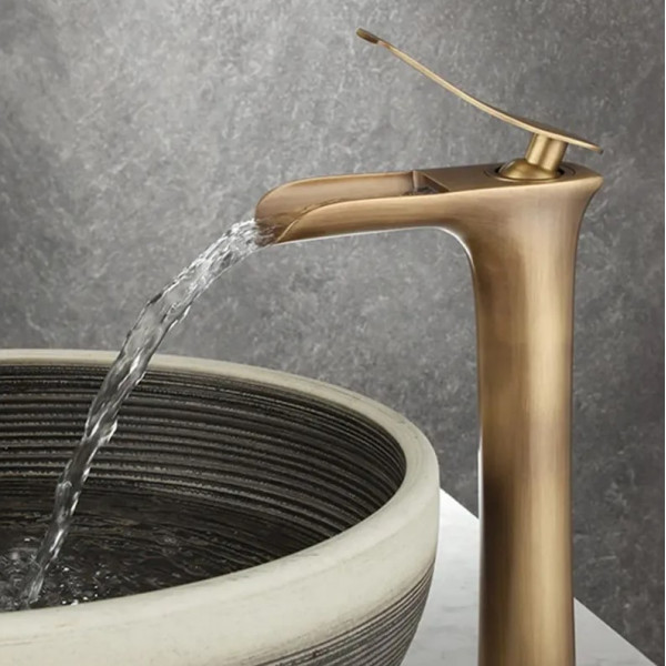 Смеситель для раковины (умывальника) REA LAGUNA ANTIQUE BRUSHED GOLD высокий