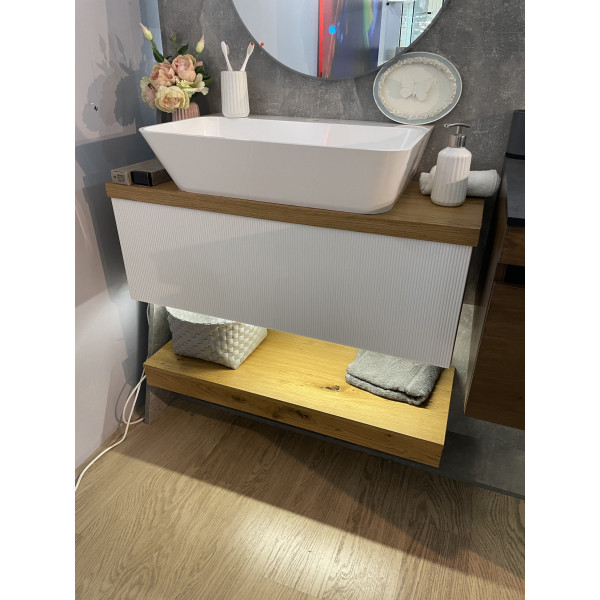 LOW - З умивальником Lewi 610