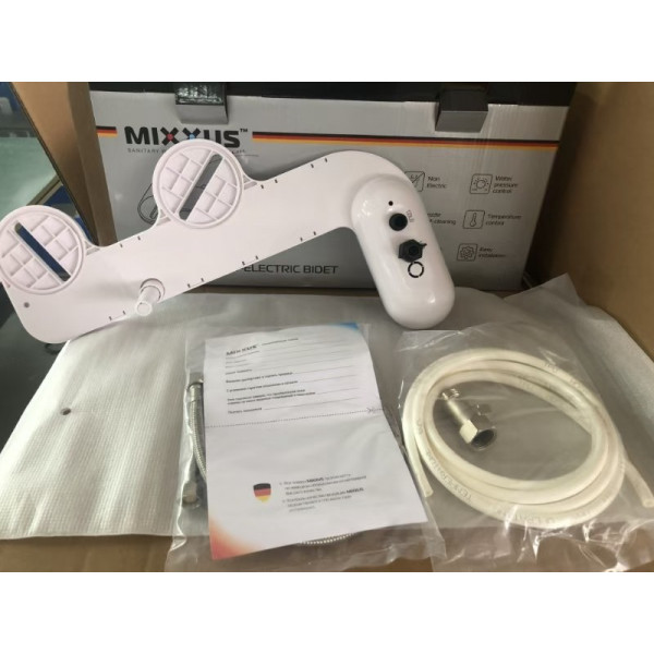 Накладка під кришку унітазу Mixxus Premium TCB-01 Універсальна, з вбудованим гігієнічним душем (MP6494)