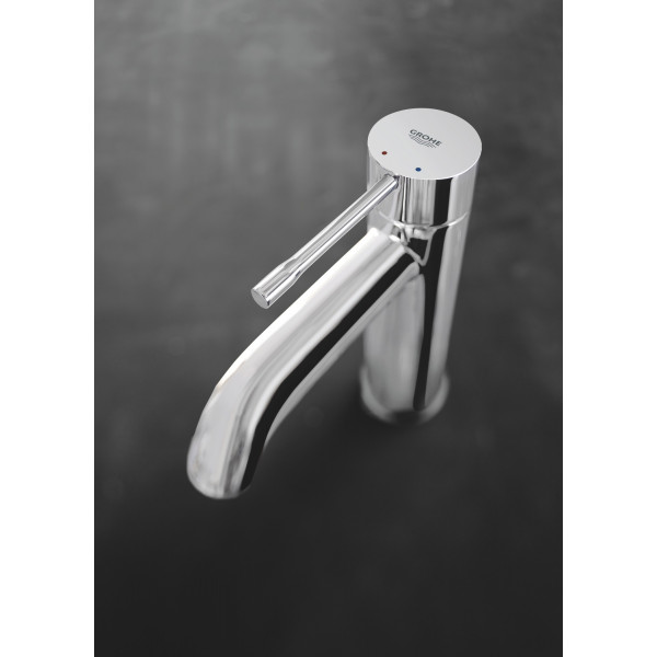 Змішувач для раковини S-розміру Grohe Essence New (23589001)