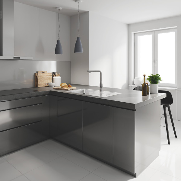 Змішувач для кухні з висувним виливом Grohe Essence SmartControl (31615000)