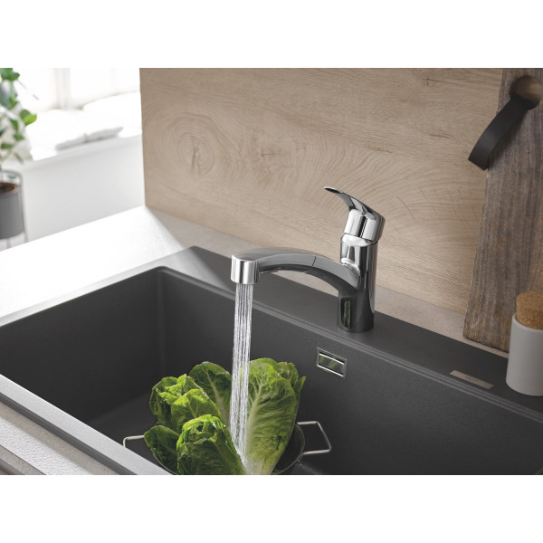Змішувач для кухні з висувним виливом Grohe Eurosmart New (30305001)