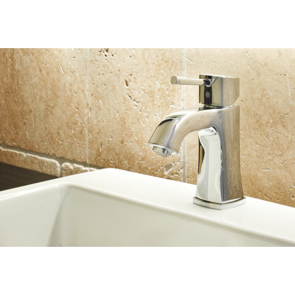 Смеситель для раковины M-размера Grohe Grandera (23303000)
