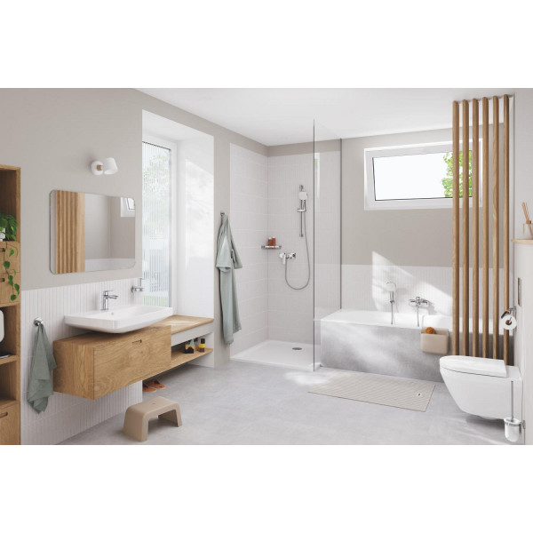 Однорычажный смеситель для ванны Grohe Cubeo (1018140000)
