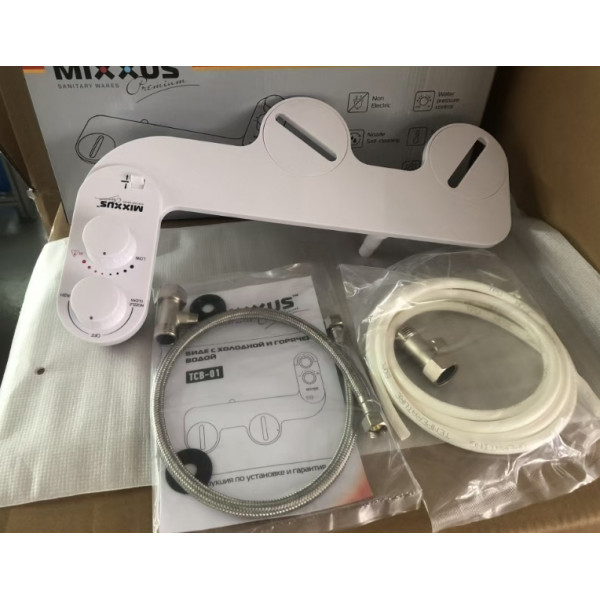 Накладка под крышку унитаза Mixxus Premium TCB-01 Универсальная со встроенным гигиеническим душем (MP6494)