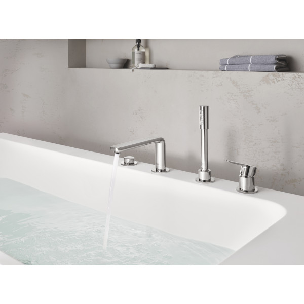 Однорычажный смеситель для ванны на 4 отверстия Grohe Lineare (19577001)