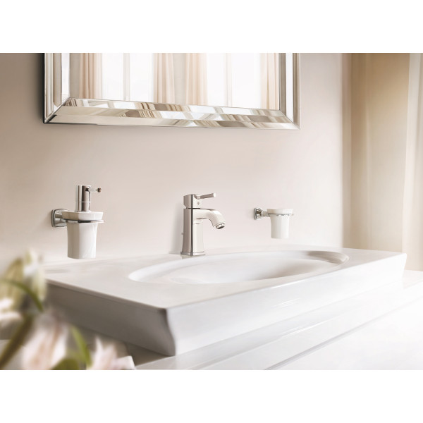 Смеситель для раковины M-размера Grohe Grandera (23303000)