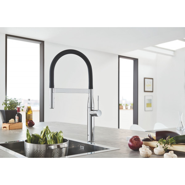 Змішувач для кухні з гнучким виливом Grohe Essence New (30294000)
